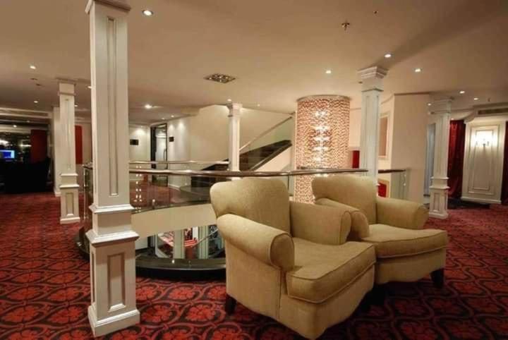 Five Star Nile Cruise From Aswan To Luxor Hotel Exterior photo