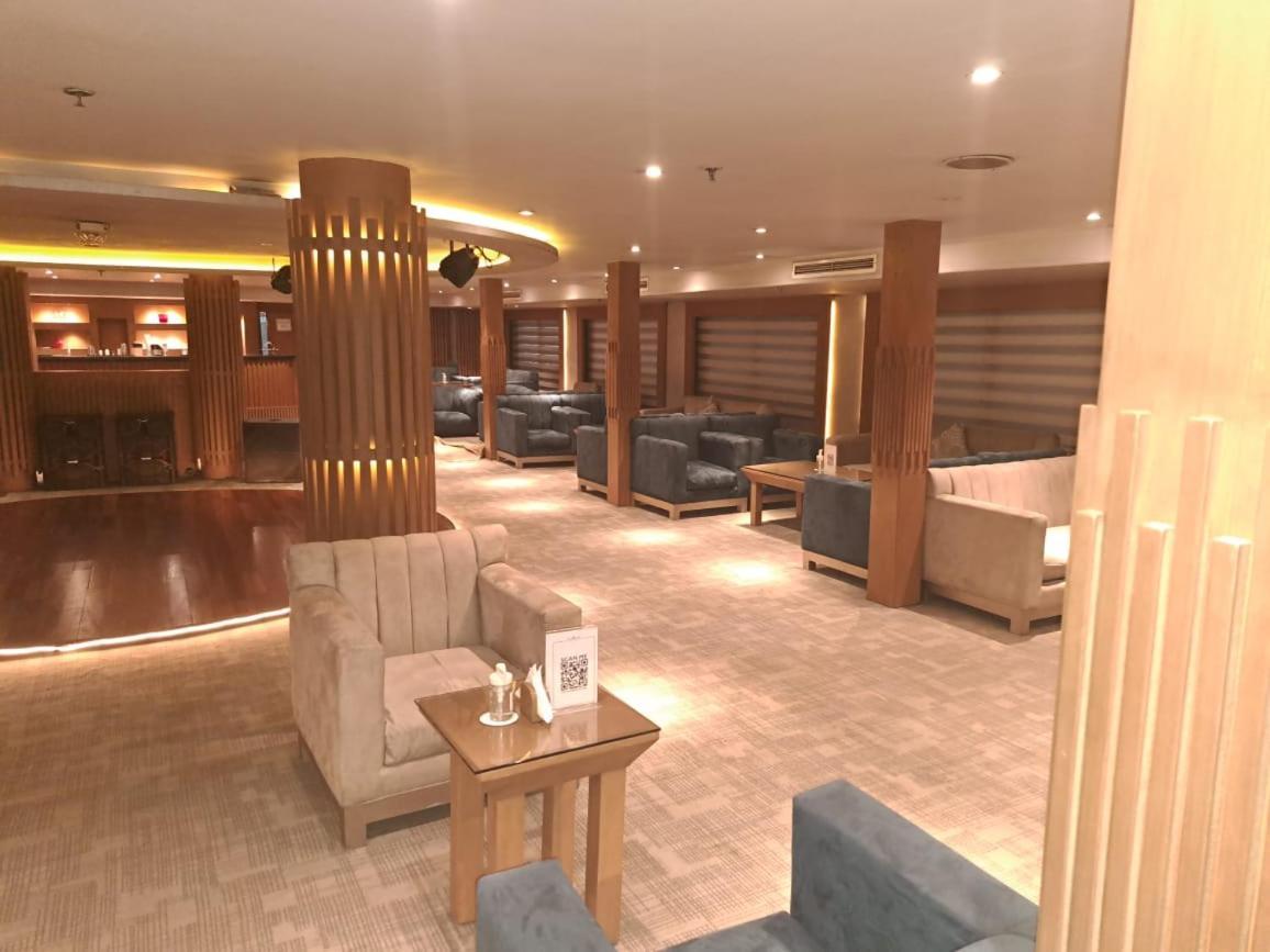 Five Star Nile Cruise From Aswan To Luxor Hotel Exterior photo